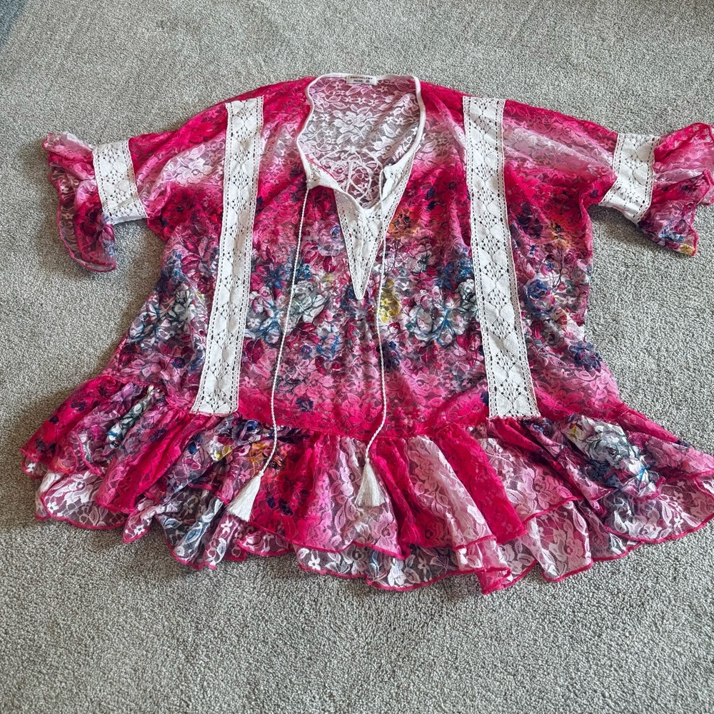 St. Barth’s Tunic - Rare - Near perfect condition. 💗